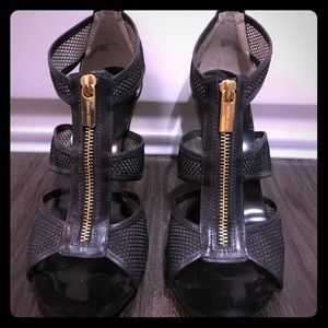 Micheal Kors black zip up shoes